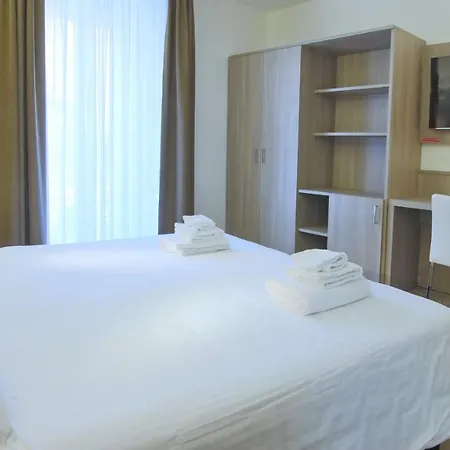 Italianway - Affitacamere Brenna Appartement Como